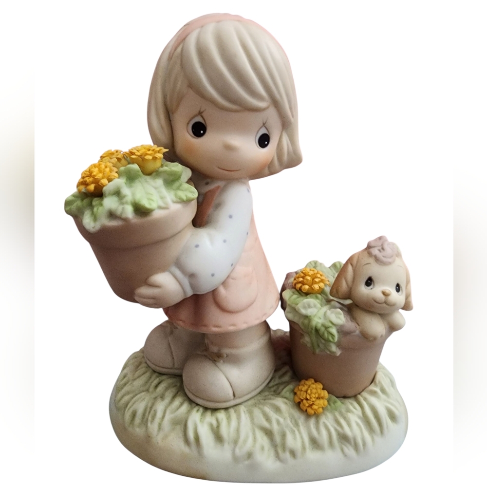 2001 Precious Moments Figurine November "Chrysanthemum Sassy And Cheerful"